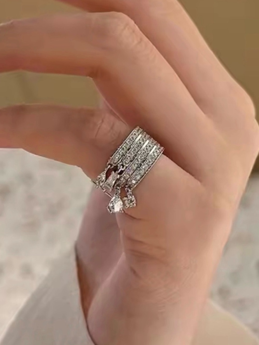 Charm Ring 925 Silver Crystal
Stackable Drop Charm Ring